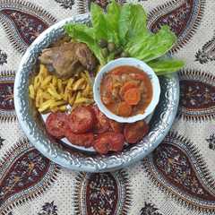 مرغ سرخ شده با سیب زمینی و گوجه-レシピのメイン写真