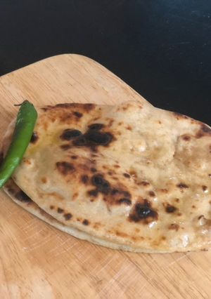 A picture of Wheat Naan.