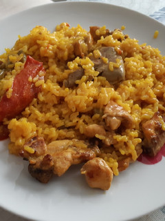 Una foto de Arroz y conejo a mi manera