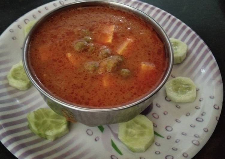 Steps to Make Aloo &amp; choliya veg