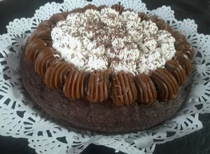 Una foto de Brownie casero completo 😍