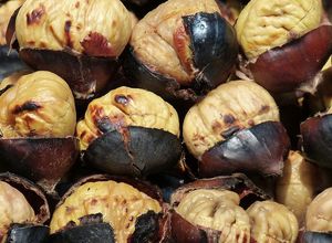 Foto de CASTANHAS ASSADAS (NA FRIGIDEIRA)