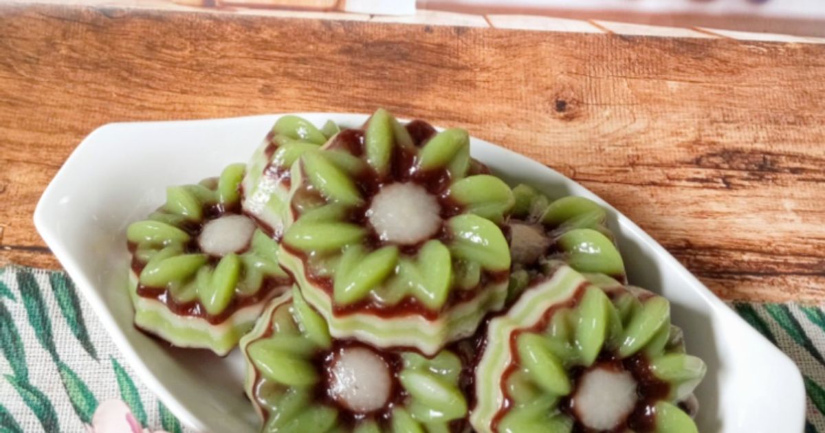 Kue Lapis Daun Kelor Pandan Cokelat
