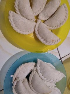 Foto resep Cireng isi ayam suwir & bakso pedas
