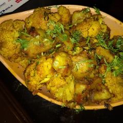 A picture of Aloo Gobi Masala {Dry }.