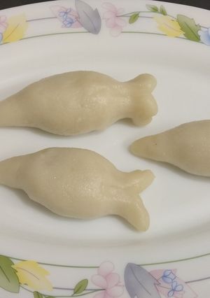 A picture of Yomari traditional nepalese recipe.