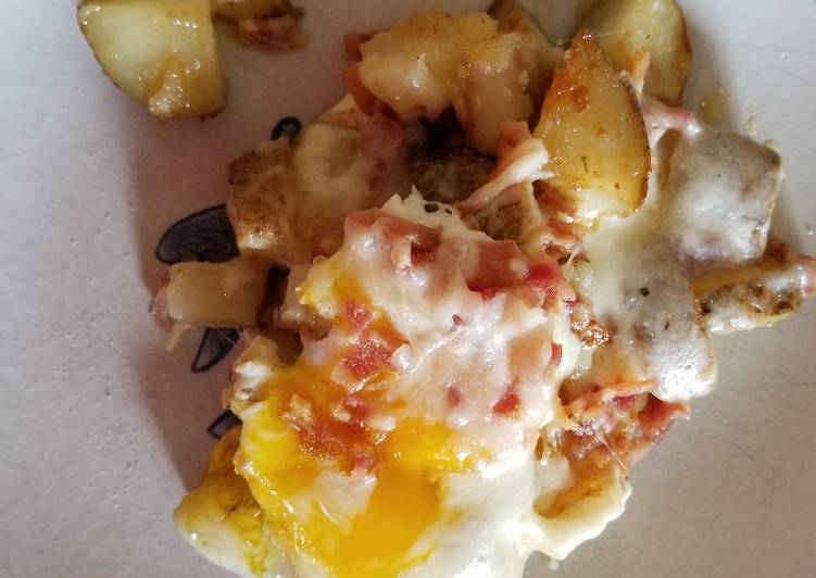 Simple Way to Make Any-night-of-the-week Loaded Breakfast Skillet