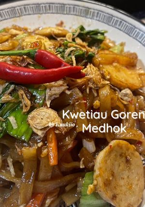 Foto resep [Eps. 58] Kwetiau Goreng Medhok 🥡🥢