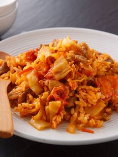 【家樂福廚房】泡菜豬肉炒飯(免用油法) 的食譜成品照片
