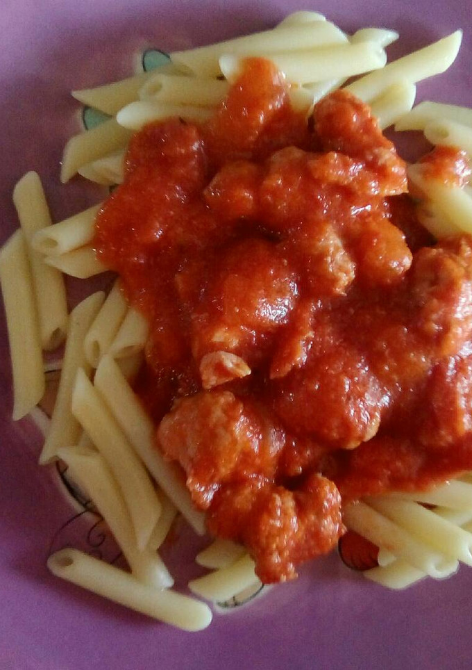 Una foto de Macarrones con tomate🍅 de la 💞yaya Rosario☀️