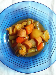 Foto resep Sup Kari Simple (Rice Cooker)