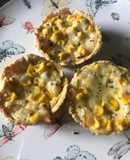Mini quichés sin gluten de elote y queso / canastas de choclo y queso