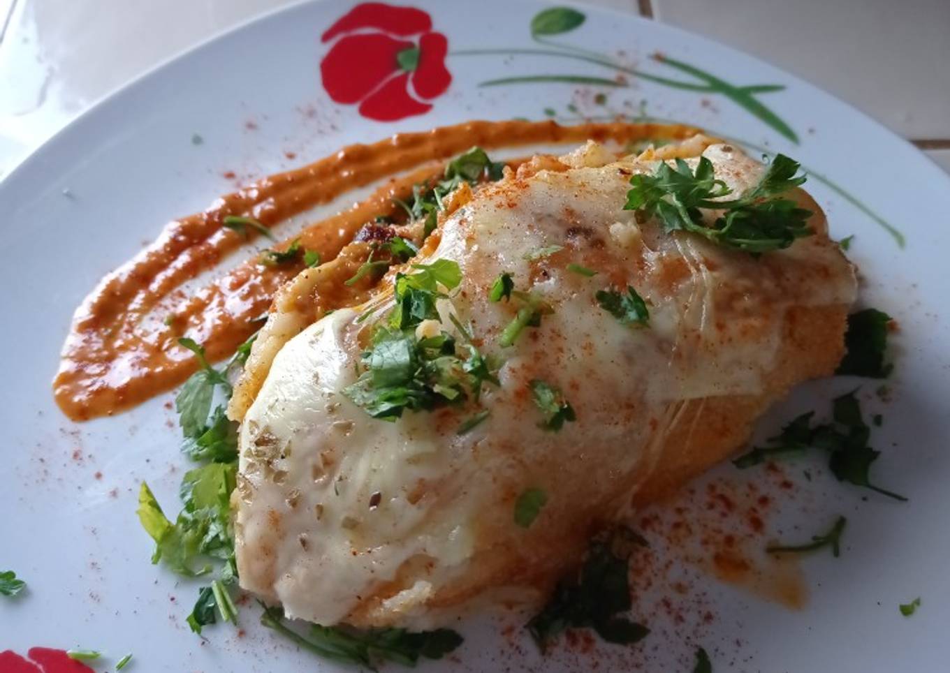 Papas rellenas de pollo y verduras