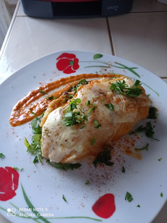 Una foto de Papas rellenas de pollo y verduras