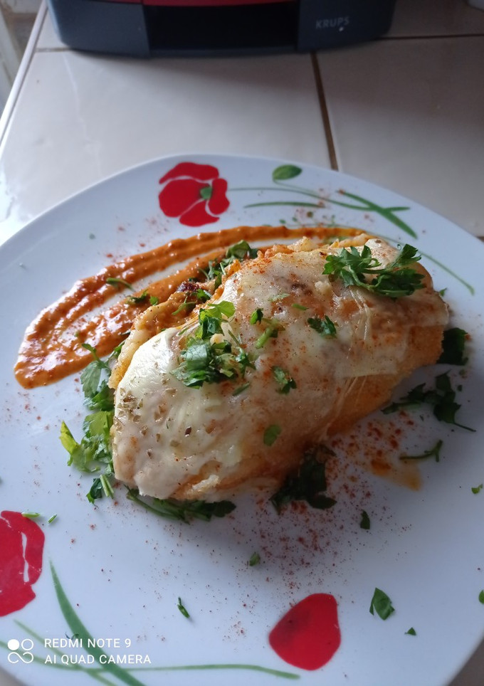 Una foto de Papas rellenas de pollo y verduras