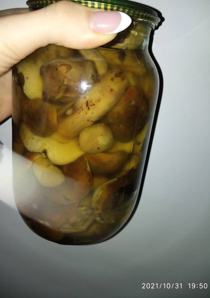 Мариновані гриби на зиму