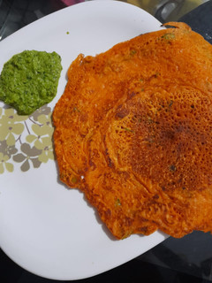 બેસન ના ચીલા (Besan Chila Recipe In Gujarati) રેસીપી મુખ્ય ફોટો