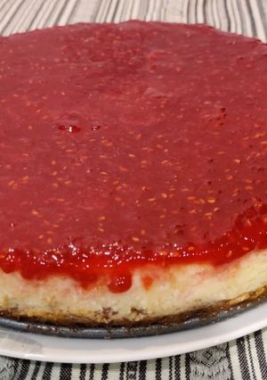 A picture of Strawberry & Raspberry Cheesecake.