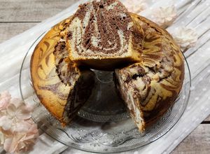Una foto de 🍥 Bizcochuelo marmolado 🍥 Económico, fácil y rendidor 🍥Sin manteca - Con harina leudante 🍥