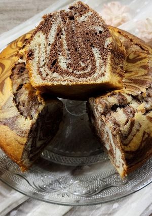Una foto de 🍥 Bizcochuelo marmolado 🍥 Económico, fácil y rendidor 🍥Sin manteca - Con harina leudante 🍥