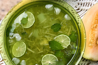 Langkah Mudah untuk Membuat Es Serut Melon Enak Dan Mudah