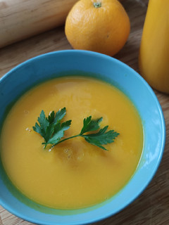 Una foto de Crema de calabaza a la naranja