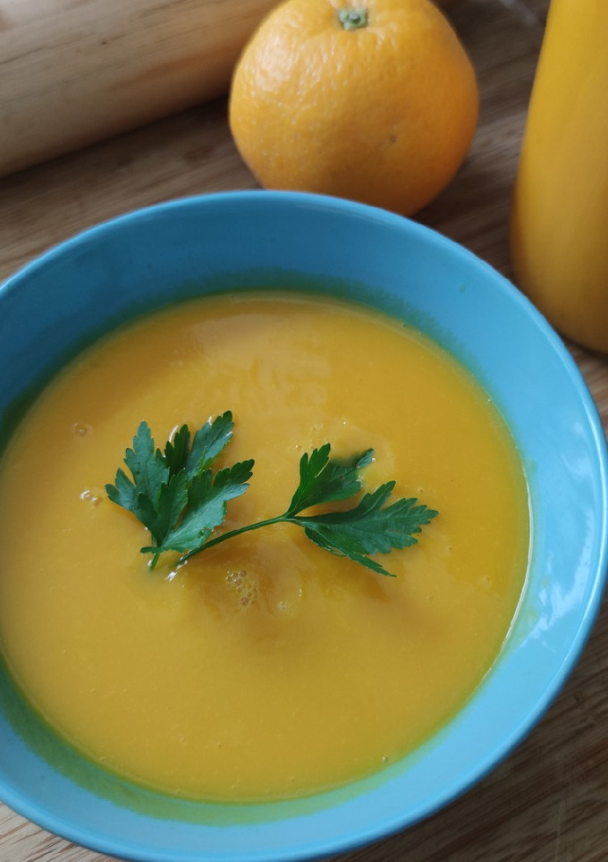 Una foto de Crema de calabaza a la naranja