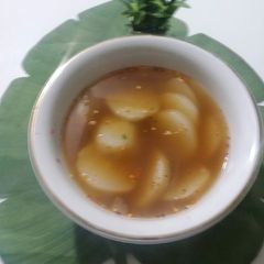 A picture of Shalgam ka achar.