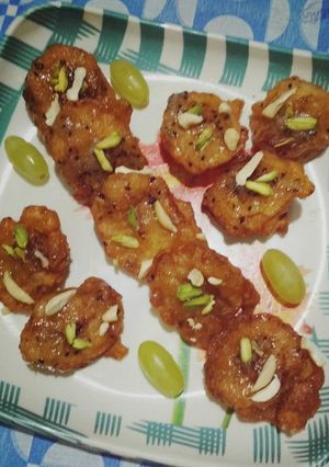 A picture of Chilled Chinese Banana Fritters.