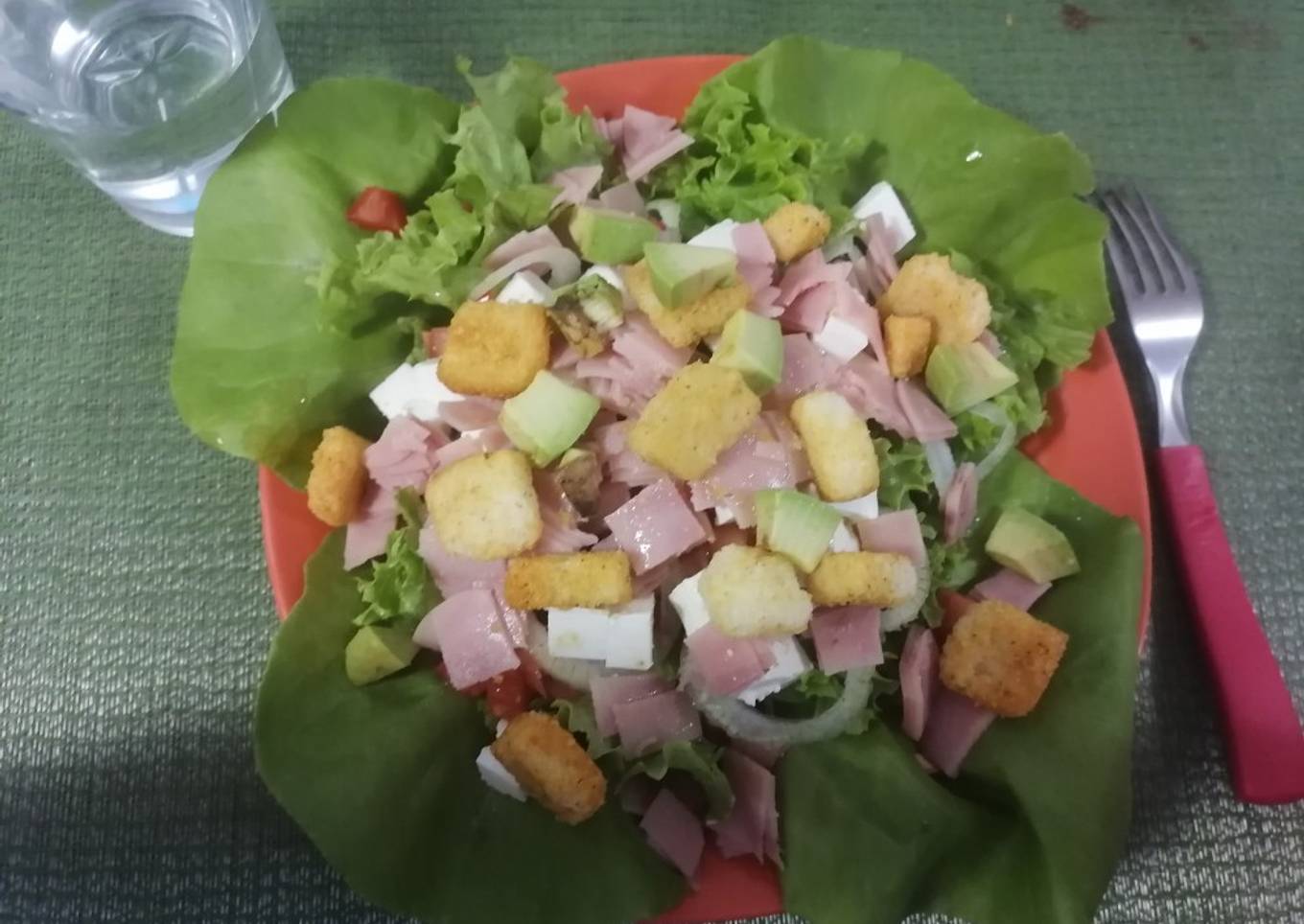 Ensalada de Eva con jamón picado