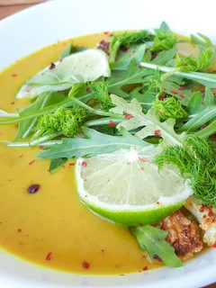 Édesburgonya - karfiol curry leves recept fotója