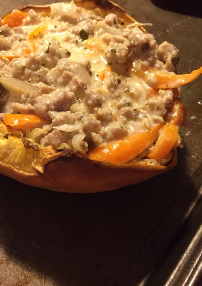 A picture of Spaghetti squash.