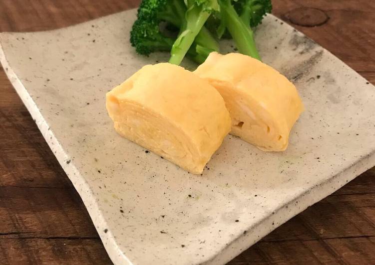 How to Prepare Super Quick Homemade Dashimaki Tamago (Japanese style omelette)