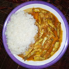 A picture of Nethallu fish Curry.