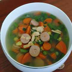 Sop sayuran dan sosis রেসিপির প্রধান ছবি