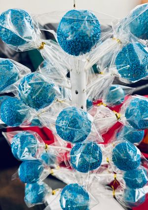A picture of Cake Pops with Cake Mix & Sour Cream.