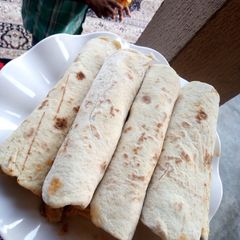A picture of Chicken shawarma.