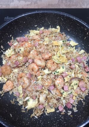 Une photo de Riz cantonais aux crevettes