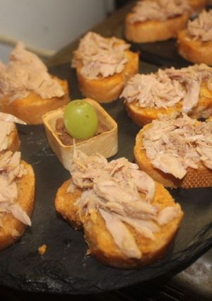 Una foto de Pan con atún