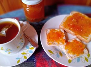 Una foto de Mermelada de mandarina 🍊