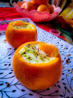 ऑरेंज रबड़ी (orange rabri recipe in Hindi) रेसिपी मुख्य फोटो