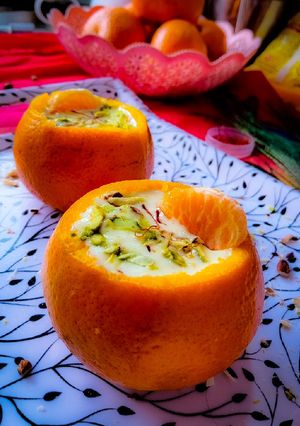 ऑरेंज रबड़ी (orange rabri recipe in Hindi) रेसिपी मुख्य फोटो
