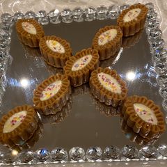 Biscoff fudge with white chocolate A picture of Biscoff fudge with white chocolate.