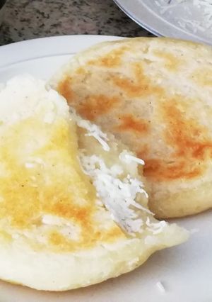 Una foto de Arepas de Yuca con Queso