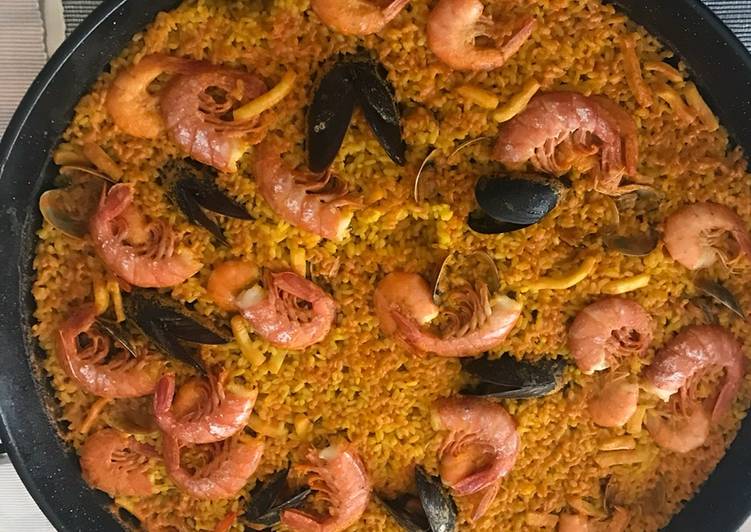 Paella de marisco