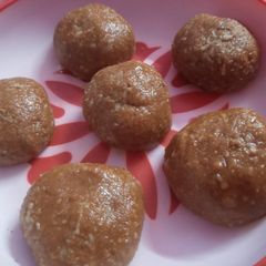 Gram flour ladoo Besan ladoo A picture of Gram flour ladoo Besan ladoo.