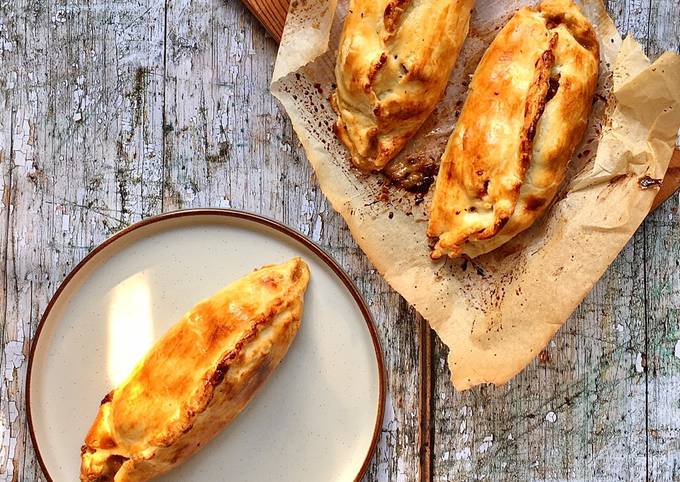 Veal and root vegetables pasties