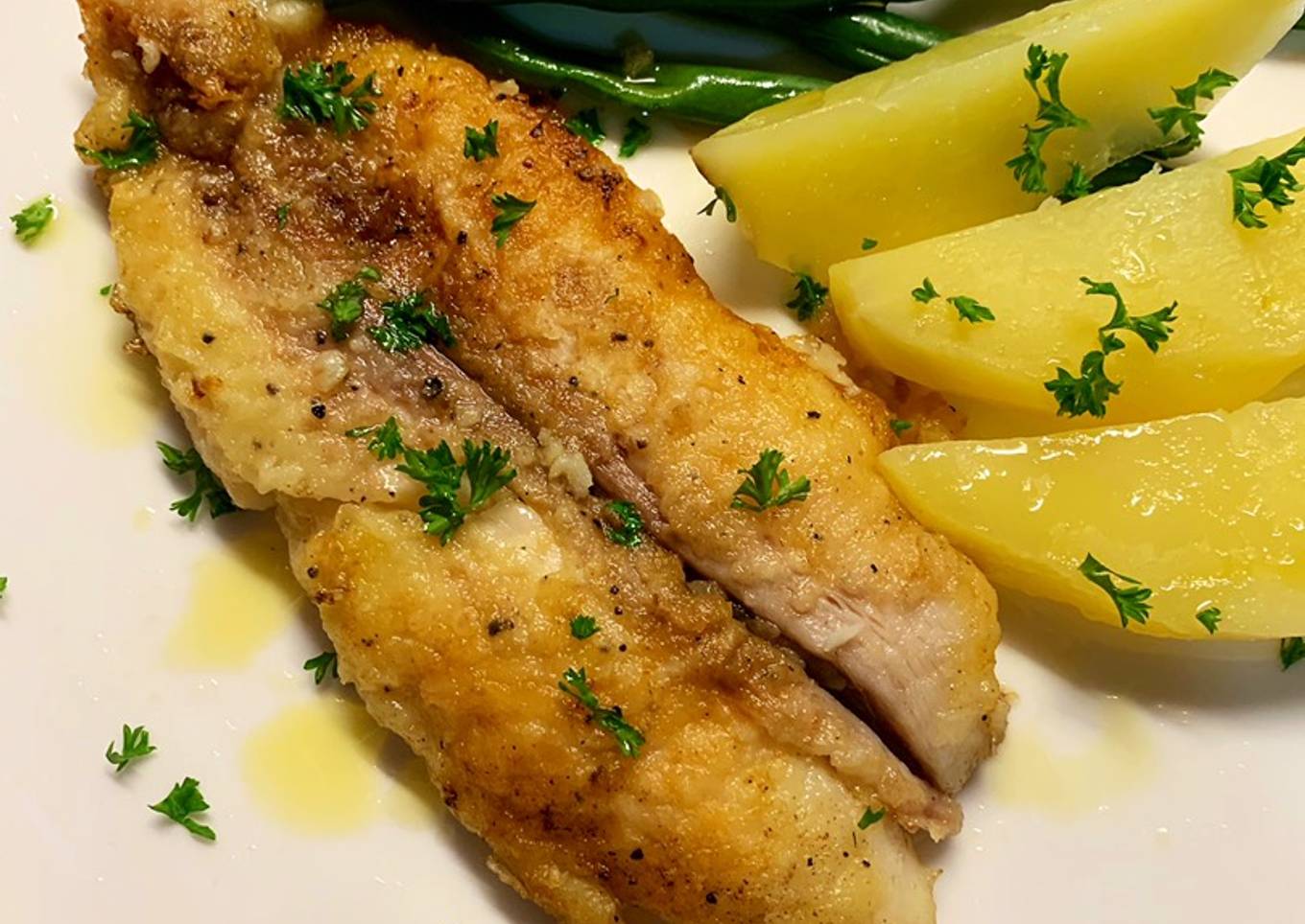 Fish with lemon butter sauce