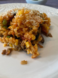 Una foto de Pastel de arroz al Pomodoro con pino #Stilepiretta