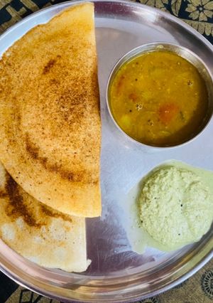 A picture of Plain Dosa.
